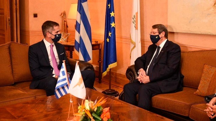 Ο δήμος Αθηναίων τίμησε τον Νίκο Αναστασιάδη με το Χρυσό Μετάλλιο Αξίας της πόλης των Αθηνών