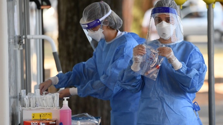 Οι αρχές σε Νιου Τζέρσεϊ και Μινεσότα καλούν όσους συμμετείχαν σε προεκλογικές εκδηλώσεις του Τραμπ να εξεταστούν για Covid-19