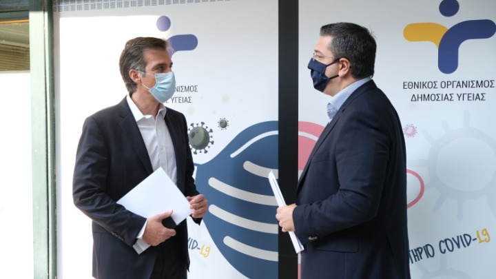 Πάνω από 5% η θετικότητα στα 1.500 τεστ του ΕΟΔΥ – Π. Αρκουμανέας: Κρίσιμες οι επόμενες εβδομάδες