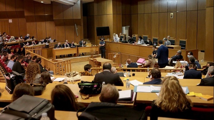 Σε 13 χρόνια κάθειρξη καταδικάστηκε η διευθυντική ομάδα της Χρυσής Αυγής