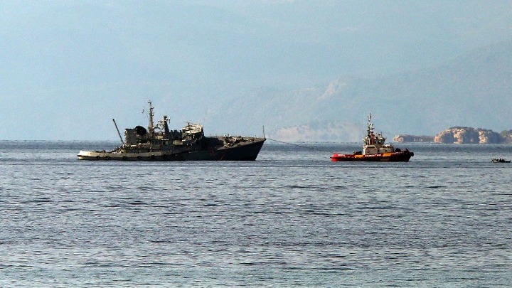 Στο Ναύσταθμο της Σαλαμίνας ρυμουλκήθηκε το ναρκοθηρευτικό «Καλλιστώ»