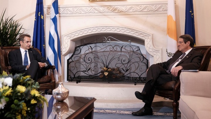 Συνάντηση Αναστασιάδη-Μητσοτάκη: Η παραβατική συμπεριφορά της Τουρκίας δεν θίγει μόνο τα συμφέροντα Ελλάδας-Κύπρου αλλά και της ΕΕ