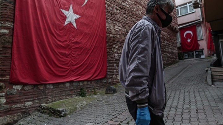 Τουρκία: Ξεπέρασαν τα 350.000 τα κρούσματα μόλυνσης από τον κορονοϊό