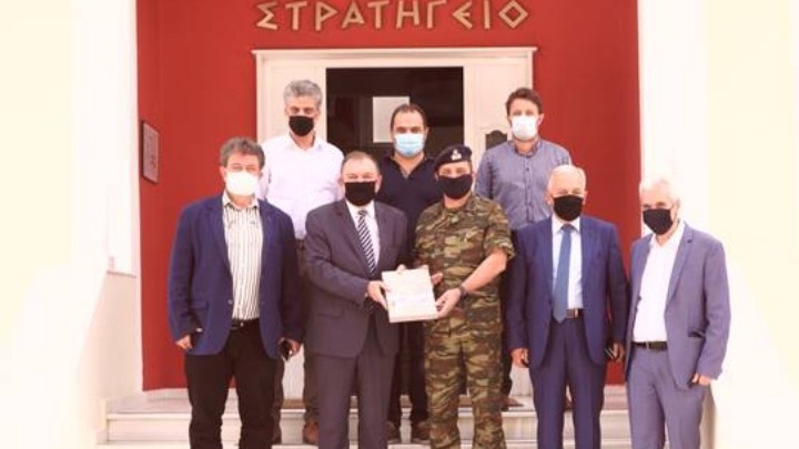 Υγειονομικό υλικό παρέδωσε η ΠΕΔ-ΚΜ στους στρατιώτες στον Έβρο