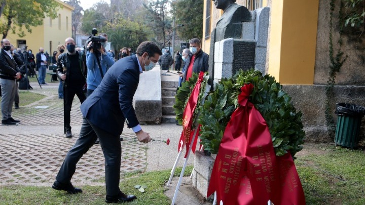 Αλ. Τσίπρας: «Η Δημοκρατία και η ιστορική μνήμη δεν μπαίνουν σε καραντίνα»