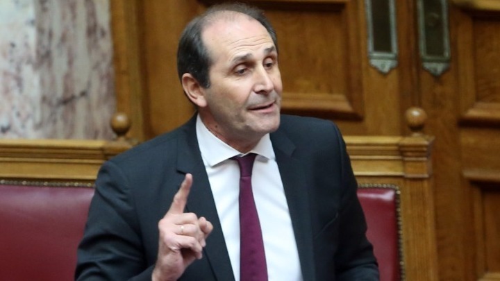 Βουλή – Απ.Βεσυρόπουλος: Η πάταξη της λαθρεμπορίας είναι εθνικός στόχος και δεν χωρούν κομματικοί διαγκωνισμοί