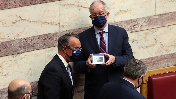 Βουλή: Κατατέθηκε ο προϋπολογισμός του 2021.Στις 11 Δεκεμβρίου θα ξεκινήσει η συζήτηση