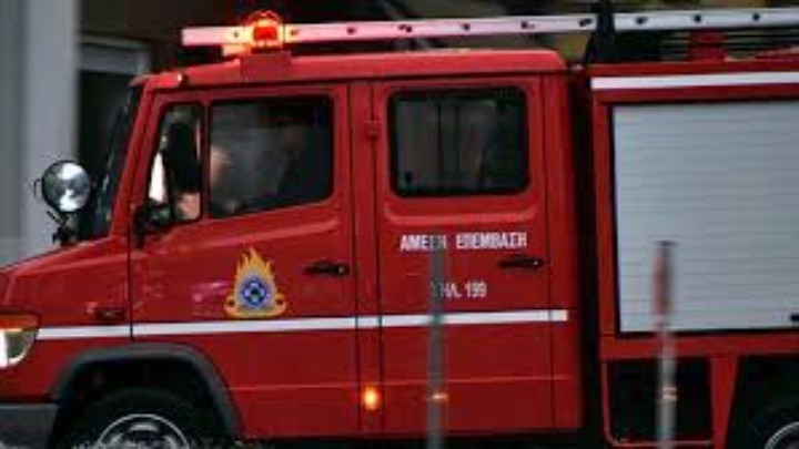 Χωρίς τις αισθήσεις του ανασύρθηκε ηλικιωμένος από τη φωτιά στο Λαγκαδά