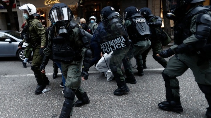 Ένταση και προσαγωγές σε κινητοποίηση για το Πολυτεχνείο