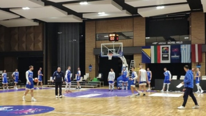 Εθνική: Εντός του ξενοδοχείου το γήπεδο (vid)
