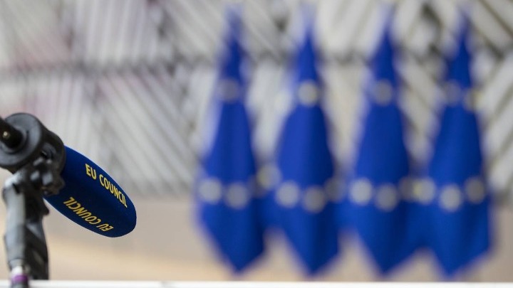 FT: Ευρωπαϊκό σχέδιο για την ανασύσταση των ευρωαμερικανικών σχέσεων στη μετα-Τραμπ εποχή