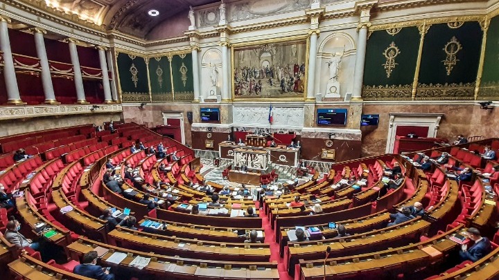 Γαλλία: Πράσινο φως των βουλευτών στο ν/σ για την «καθολική ασφάλεια»