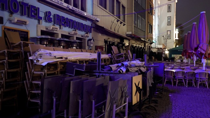 Γερμανία: 15.352 κρούσματα κορονοϊού, 131 θάνατοι σε 24 ώρες