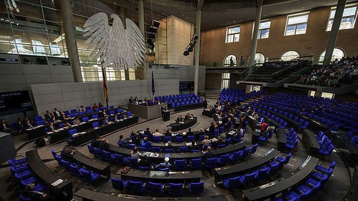 Γερμανία: Να εξετάσει το ενδεχόμενο απαγόρευσης της οργάνωσης των Γκρίζων Λύκων καλεί την κυβέρνηση η Bundestag
