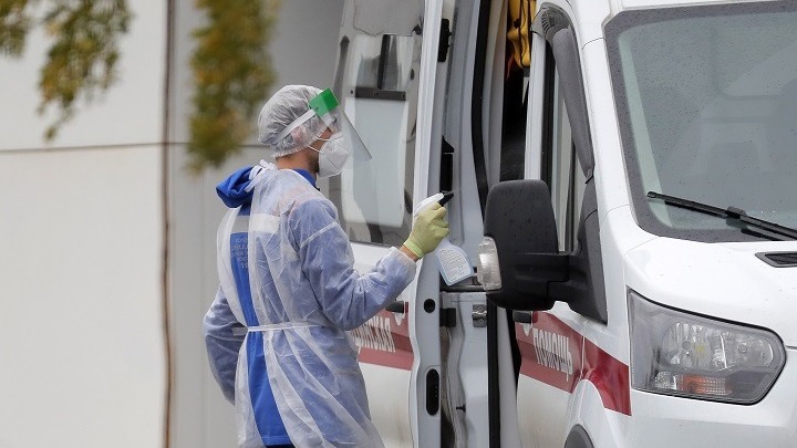 H συμφόρηση στα νοσοκομεία και η έλλειψη ιατρικού και νοσηλευτικού προσωπικού, τα κύρια προβλήματα που αντιμετωπίζει η Ρωσία
