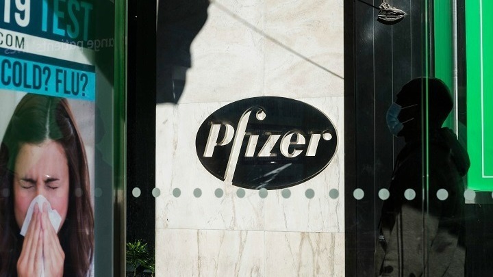 Η Pfizer και η BioNTech κατέθεσαν αίτημα αδειοδότησης για το εμβόλιο του κορονοϊού
