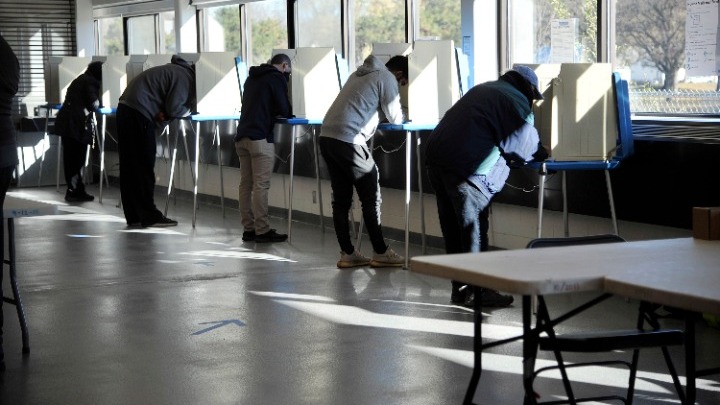 Η εισαγγελία της Νέας Υόρκης ερευνά απόπειρα να πειστούν οι ψηφοφόροι να μην προσέλθουν στις κάλπες, μέσω αυτοματοποιημένων τηλεφωνικών κλήσεων