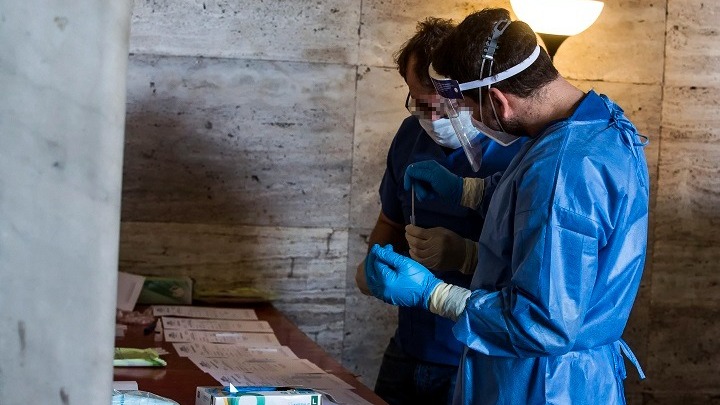 Ιταλία-Covid-19: Μεγάλη αύξηση του αριθμού θανάτων