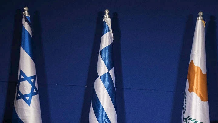 Κύπρος: Τριμερής συνάντηση των υπουργών Άμυνας Κύπρου, Ελλάδας και Ισραήλ