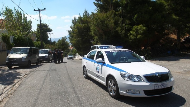 Φθιώτιδα: Οδηγός παρασύρθηκε και καταπλακώθηκε από το όχημά του