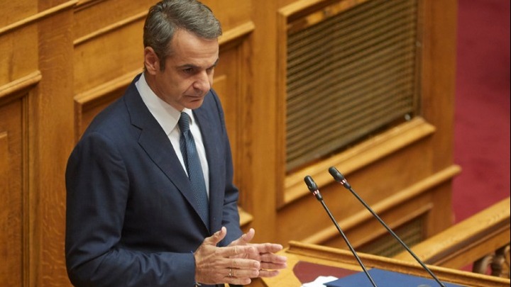 Ο πρωθυπουργός ενημερώνει τη Βουλή για την επιδημιολογική κατάσταση – Ομιλίες αρχηγών