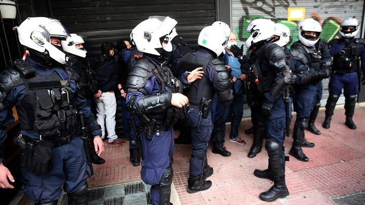 ΠΑΜΕ: Χάρη στην ψυχραιμία των διαδηλωτών δε θρηνήσαμε θύματα από το σημερινό όργιο καταστολής