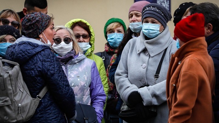 Ρωσία-κορονοϊός: 18.648 νέα κρούσματα και 355 θάνατοι