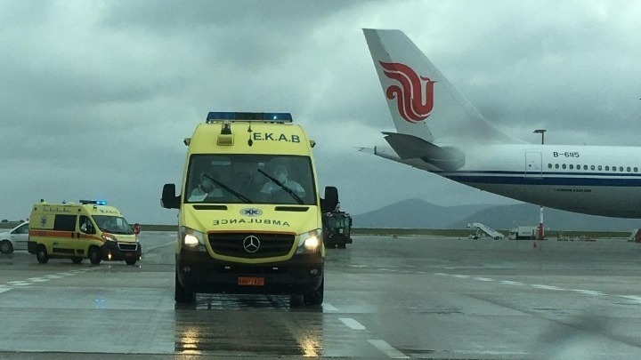 Σε νοσοκομεία της Αττικής διακομίζονται τρεις ασθενείς από την Δράμα με covid-19