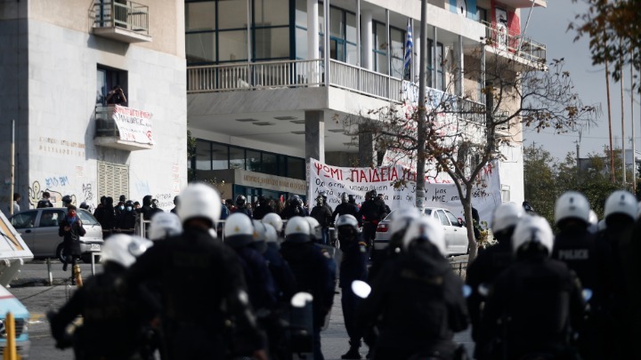 Συγκέντρωση στις φοιτητικές εστίες. Κινητοποίηση της αστυνομίας
