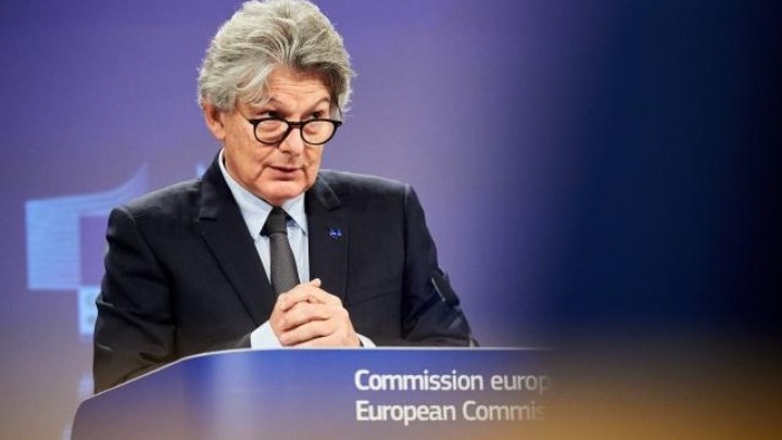 Τιερί Μπρετόν: Στο 50/50 οι πιθανότητες για μια συμφωνία για το Brexit