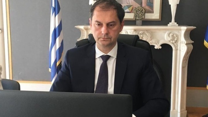 Τηλεδιάσκεψη Χ. Θεοχάρη με τους τουριστικούς πράκτορες