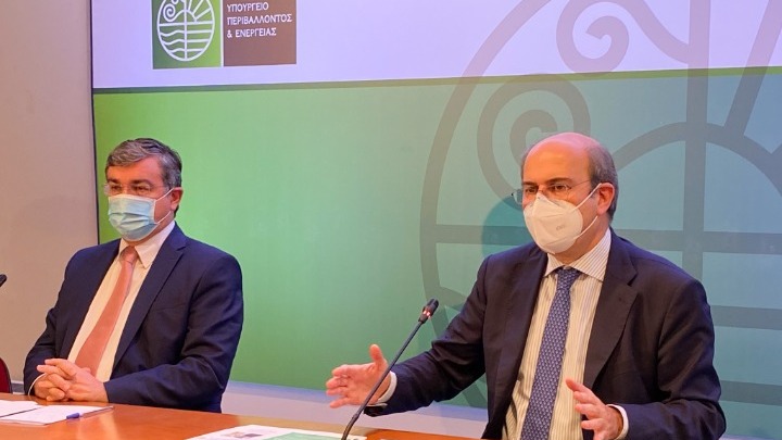 Τις πέντε μεγάλες τομές του νέου νομοσχεδίου για την ανακύκλωση, παρουσίασε η ηγεσία του ΥΠΕΝ