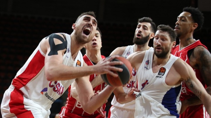 Τζέιμς και Μιλουτίνοβ χάρισαν τη νίκη στην ΤΣΣΚΑ