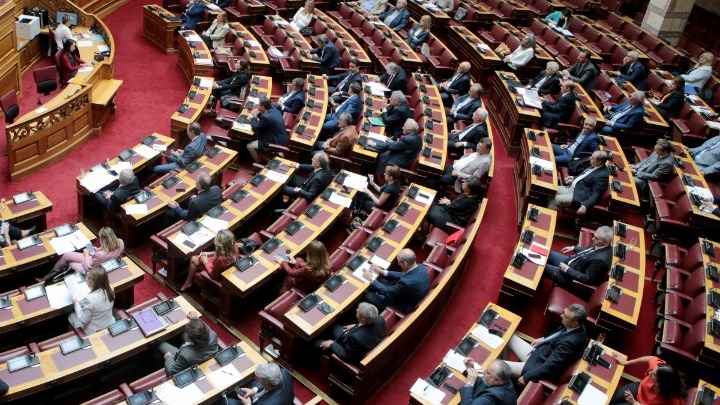 Βουλή: Άρχισε η πενθήμερη συζήτηση του προϋπολογισμού στην Ολομέλεια