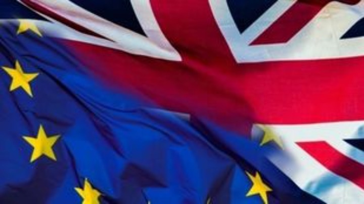 Brexit: Μπαρνιέ: Στο πλευρό των Ευρωπαίων ψαράδων η ΕΕ – Φροστ: Εντελώς ανεξάρτητο κράτος από την 1η Ιανουαρίου η Βρετανία