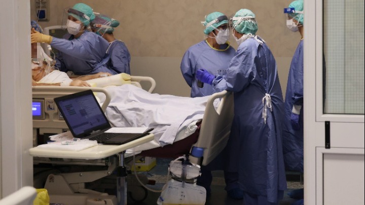 Covid-19: Περισσότεροι από 1.675.000 νεκροί παγκοσμίως