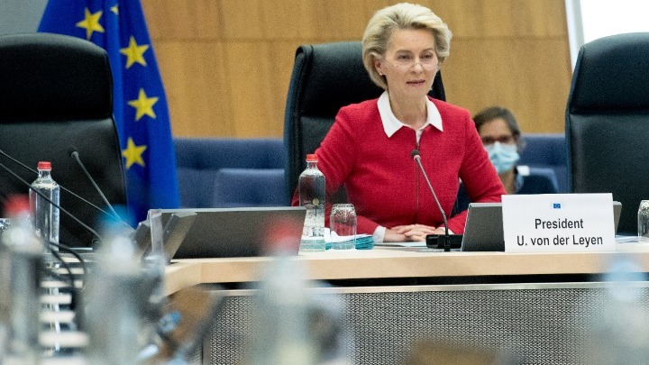 Δόθηκε από την Κομισιόν η έγκριση για τη χρήση του εμβολίου των Pfizer/BioNTech