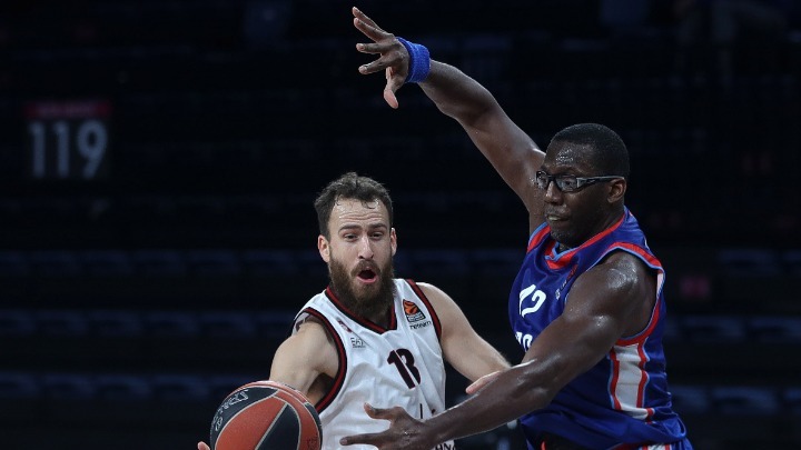 Δύο στα δύο στην Πόλη η Αρμάνι