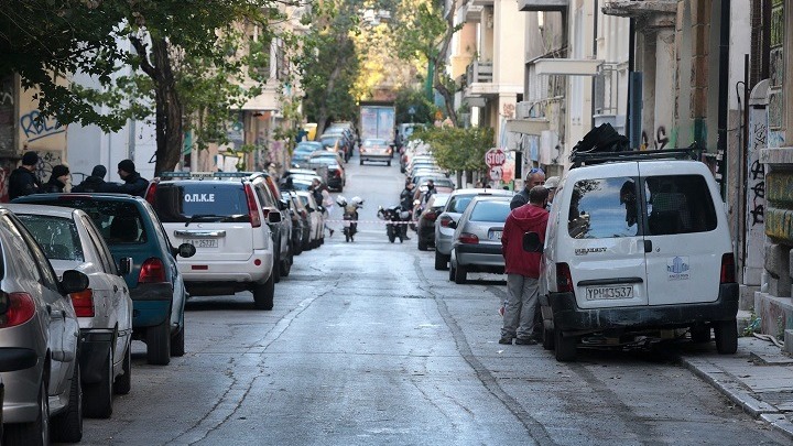Είκοσι βόμβες μολότοφ εντοπίστηκαν σε εγκαταλελειμμένο κτίριο στα Εξάρχεια