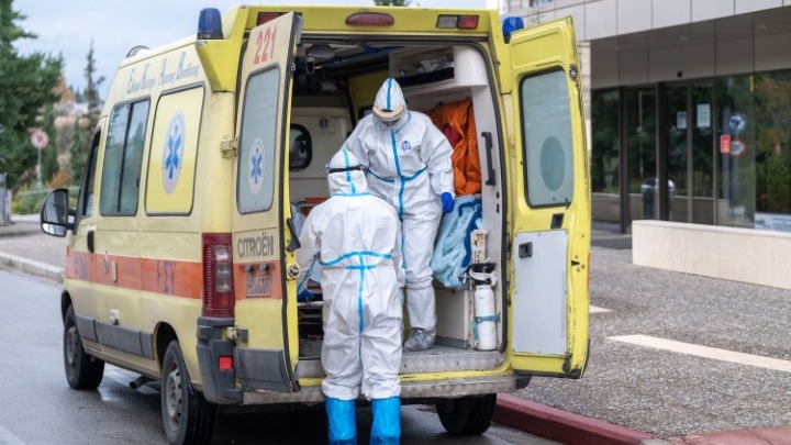 Ελλάδα: 262 κρούσματα, 473 διασωληνωμένοι, 46 θάνατοι