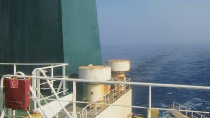 «Εξωτερικής προέλευσης» έκρηξη σημειώθηκε σε πετρελαιοφόρο στο λιμάνι της Τζέντα