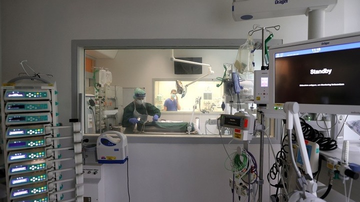 Γερμανία: Νέο ρεκόρ 1.129 θανάτων εξαιτίας της COVID-19, σε 24 ώρες