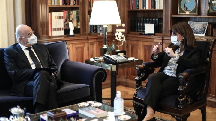 Η ΠτΔ, Κ. Σακελλαροπούλου, ενημερώθηκε από τον ΥΠΕΞ, Ν. Δένδια, για όλα τα θέματα των αρμοδιοτήτων του