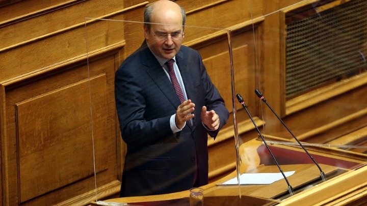 Κ. Χατζηδάκης: «Μείζων μεταρρύθμιση» οι διατάξεις για την εκτός σχεδίου δόμηση και τα τοπικά πολεοδομικά σχέδια