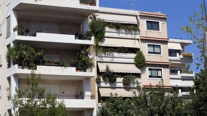 Κατατέθηκε η ρύθμιση με 24 δόσεις για τα αδήλωτα τετραγωνικά και με 120 δόσεις για οφειλές προς τους δήμους
