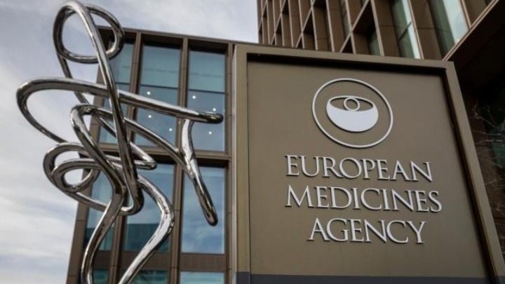 Ο ΕΜΑ αναμένει την αίτηση της Biontech για έγκριση της έκτης δόσης του εμβολίου ανά φιαλίδιο