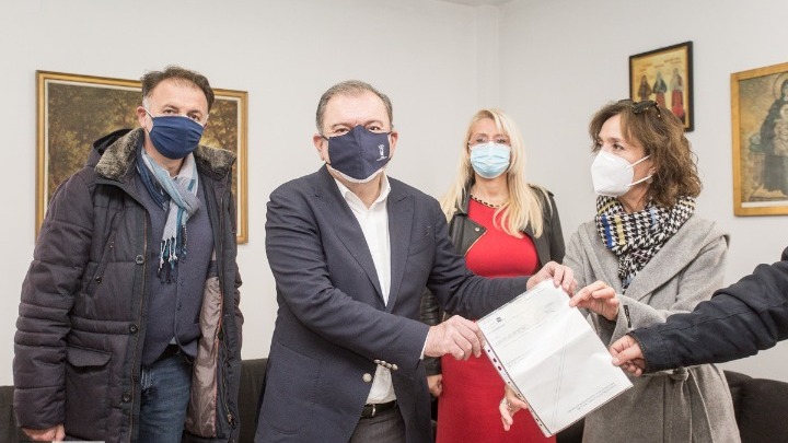 Οικονομική βοήθεια 10.000 ευρώ στο “Ελληνικό Παιδικό Χωριό Φιλύρου”  από την ΠΕΔΚΜ