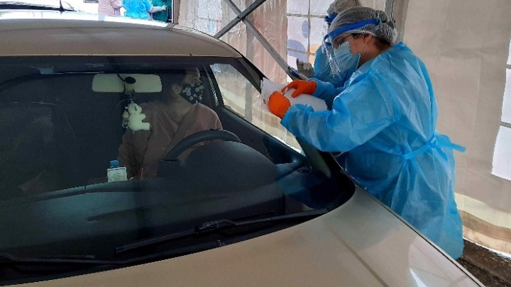 Σε 2.361 rapid test βρέθηκαν 33 κρούσματα covid-19