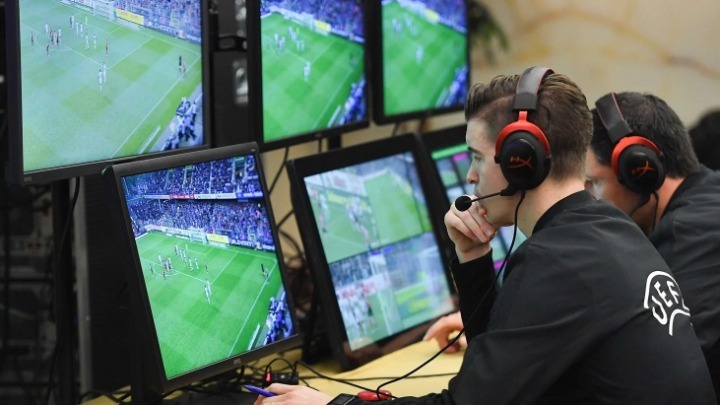 VAR εξ αποστάσεως δοκιμάζει αύριο η UEFA