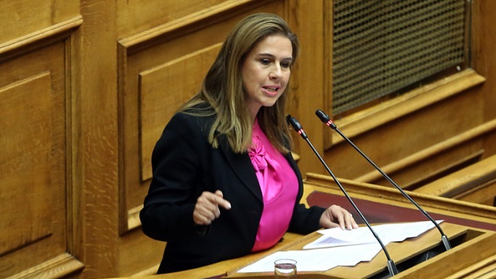 Ζωή Ράπτη: “Ζούμε μια πανδημία ψυχικής υγείας, θα μας ακολουθούν για καιρό οι συνέπειες”